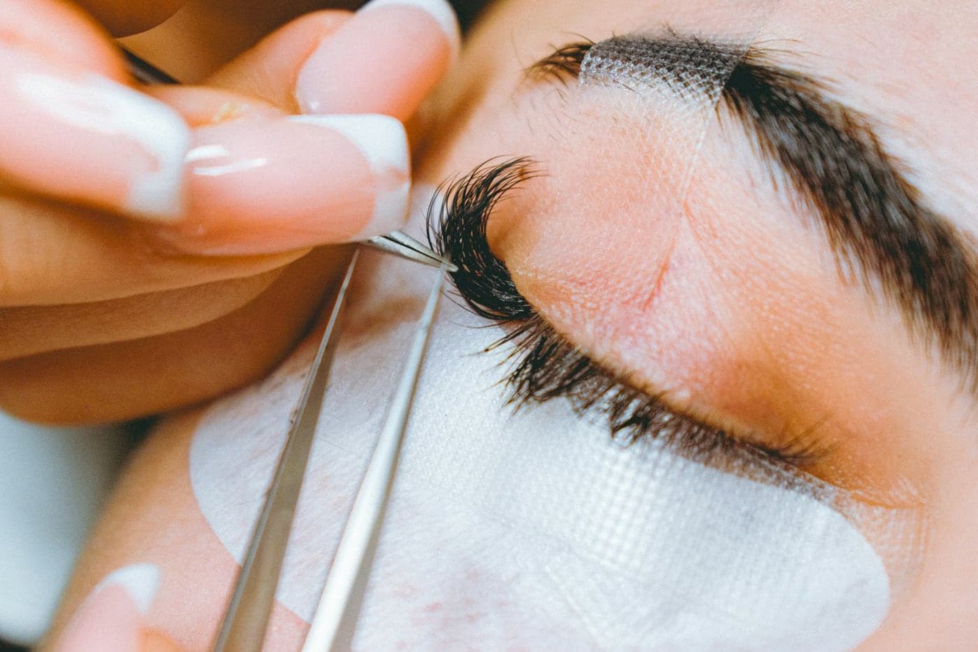 Eyelash Extensions in Jalandhar at Anthéa Makeover